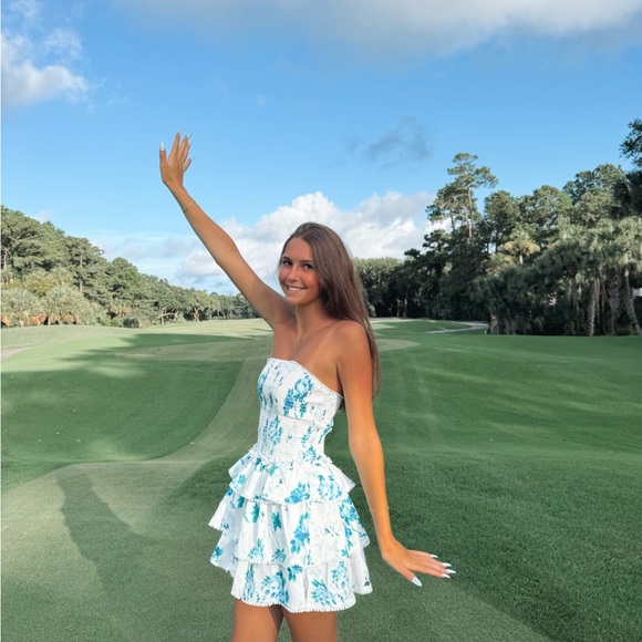 Meet your Posher, Kennedy - Picture 2 of 5